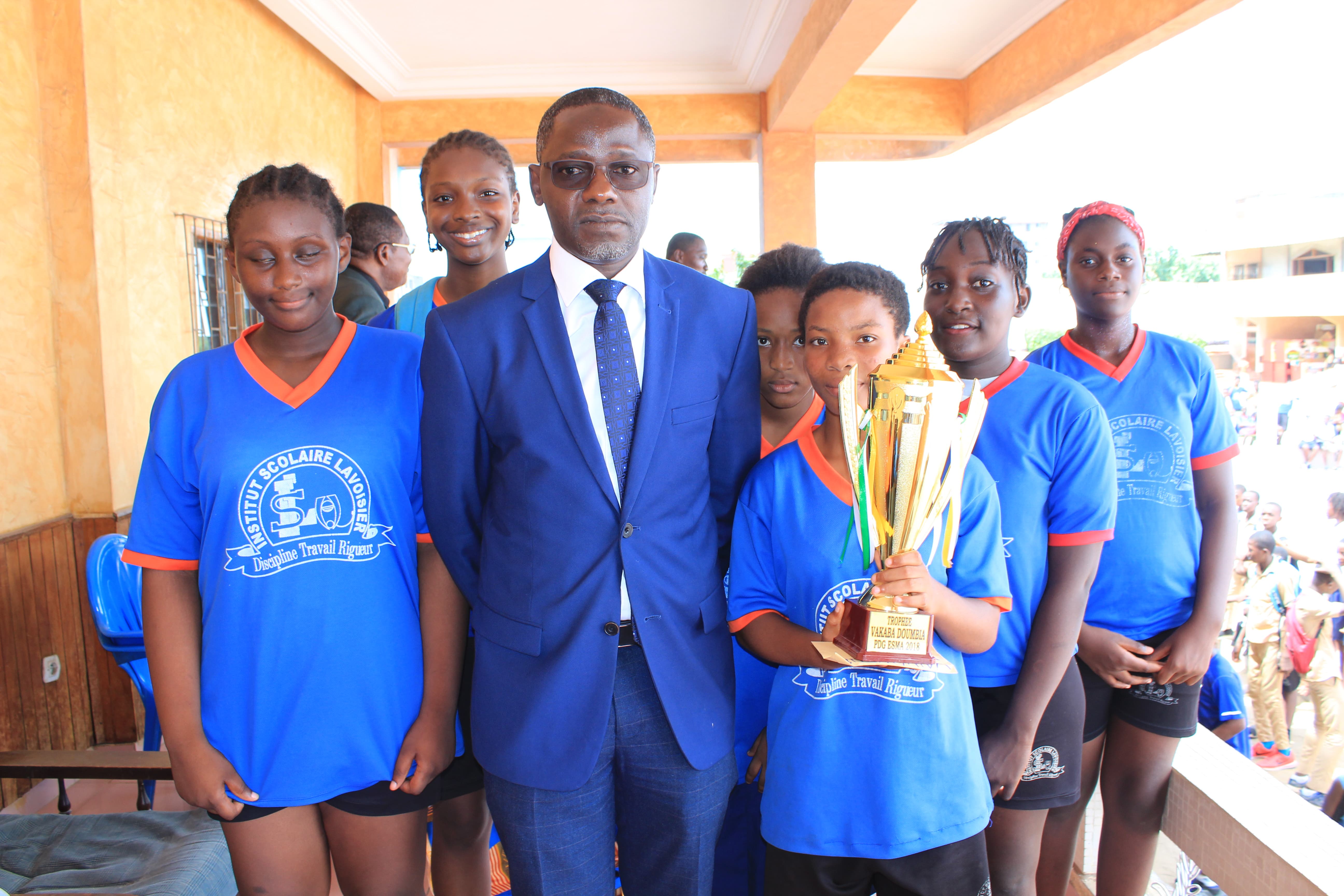 FESTIVITES DE FIN D'ANNEE AU GROUPE SCOLAIRE LAVOISIER